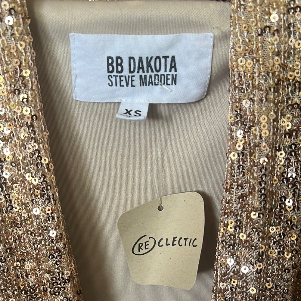 β¨ BB Dakota x Steve Madden Rose Gold Sequin Jacket β¨ - Picture 3 of 11